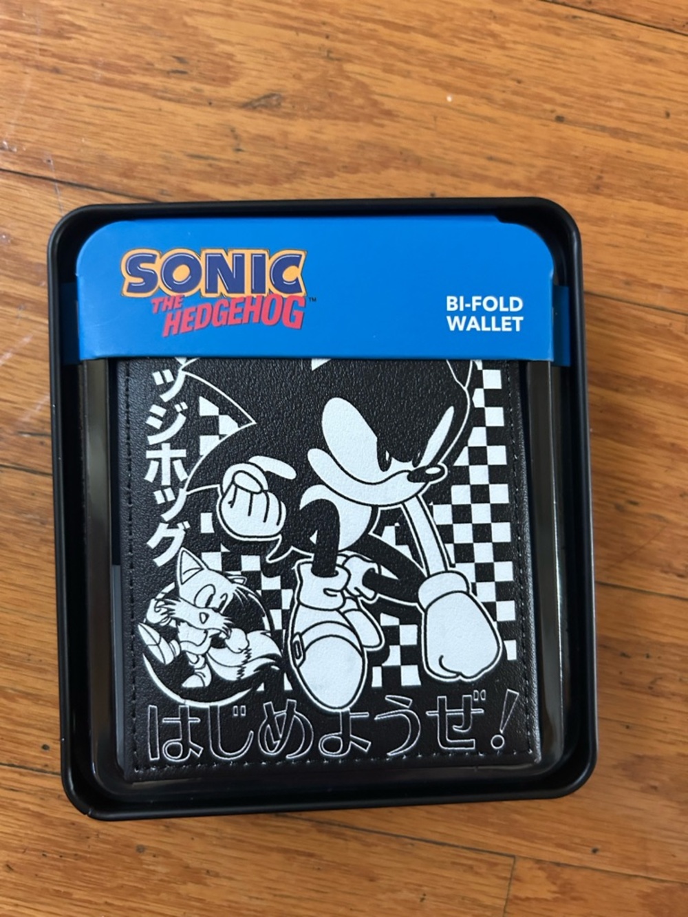 NWT Limited Edition Sonic the Hedgehog men’s Bi-Fold Wallet with tin